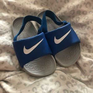 Toddler boy Nike slides